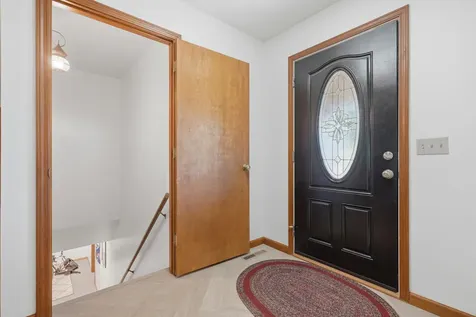 2674 Leah Drive Muscatine IA 52761