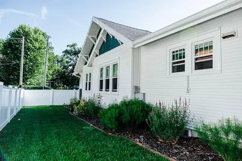 219 Mary Place Muscatine IA 52761