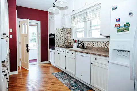 219 Mary Place Muscatine IA 52761