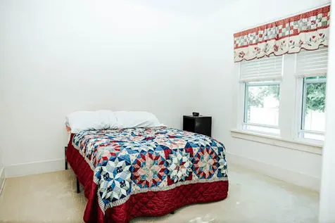 219 Mary Place Muscatine IA 52761