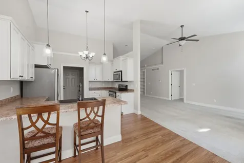 3302 Anastasia Place Muscatine IA 52761