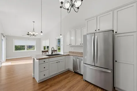 3302 Anastasia Place Muscatine IA 52761
