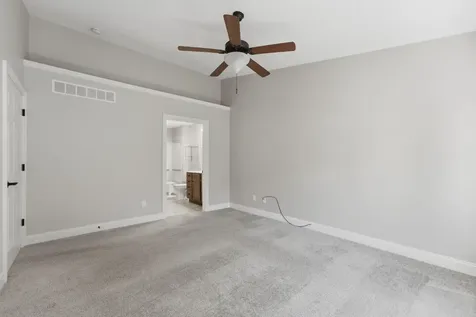 3302 Anastasia Place Muscatine IA 52761