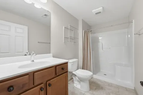 3302 Anastasia Place Muscatine IA 52761