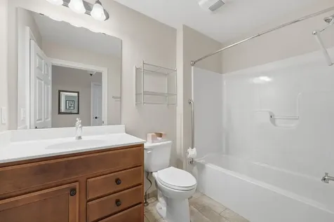 3302 Anastasia Place Muscatine IA 52761