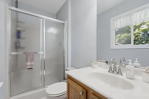 2602 Imperial Oaks Muscatine IA 52761