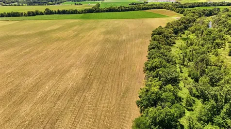 123.69 Acres Mol Moscow Road Moscow IA 52761