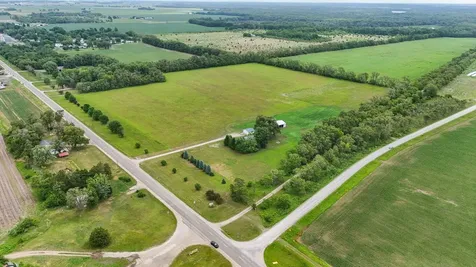 604 Todds Ferry Conesville IA 52739