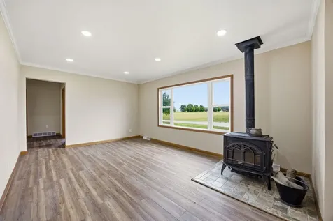 604 Todds Ferry Conesville IA 52739
