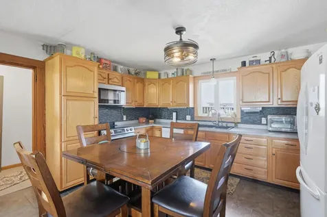 1985 Rose Avenue Wilton IA 52778