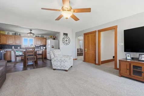 1985 Rose Avenue Wilton IA 52778