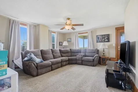 1985 Rose Avenue Wilton IA 52778