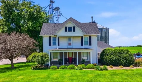 1985 Rose Avenue Wilton IA 52778