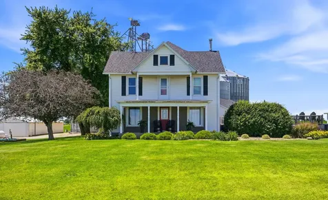 1985 Rose Avenue Wilton IA 52778