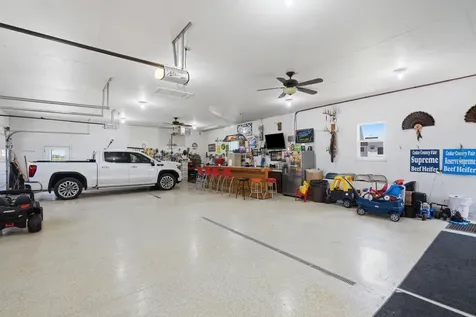 1985 Rose Avenue Wilton IA 52778