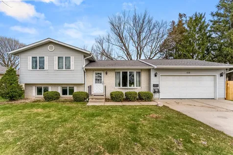 113 Summit Wilton IA 52778