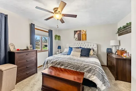113 Summit Wilton IA 52778