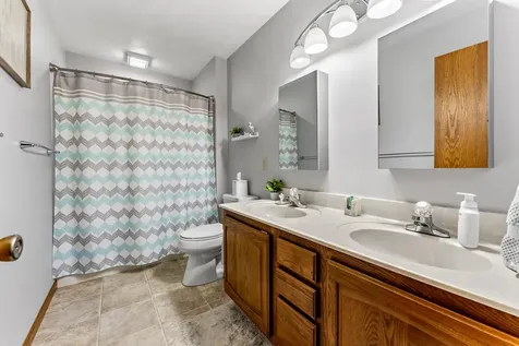 113 Summit Wilton IA 52778