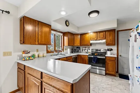113 Summit Wilton IA 52778