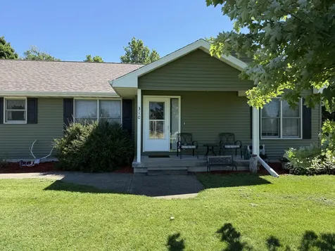 310 Summerset Lane Fruitland IA 52749