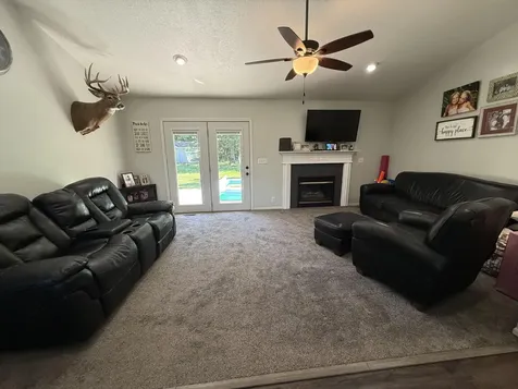 310 Summerset Lane Fruitland IA 52749