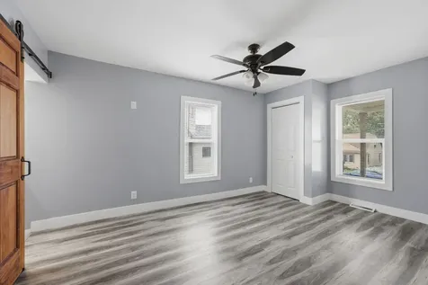 817 Cedar Street Muscatine IA 52761