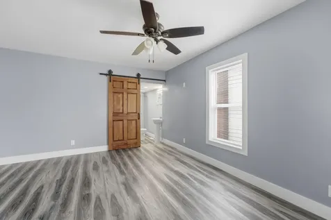 817 Cedar Street Muscatine IA 52761