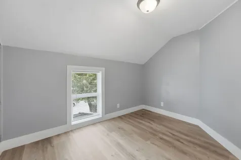 817 Cedar Street Muscatine IA 52761