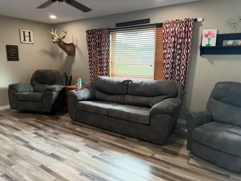 205 York Wilton IA 52778