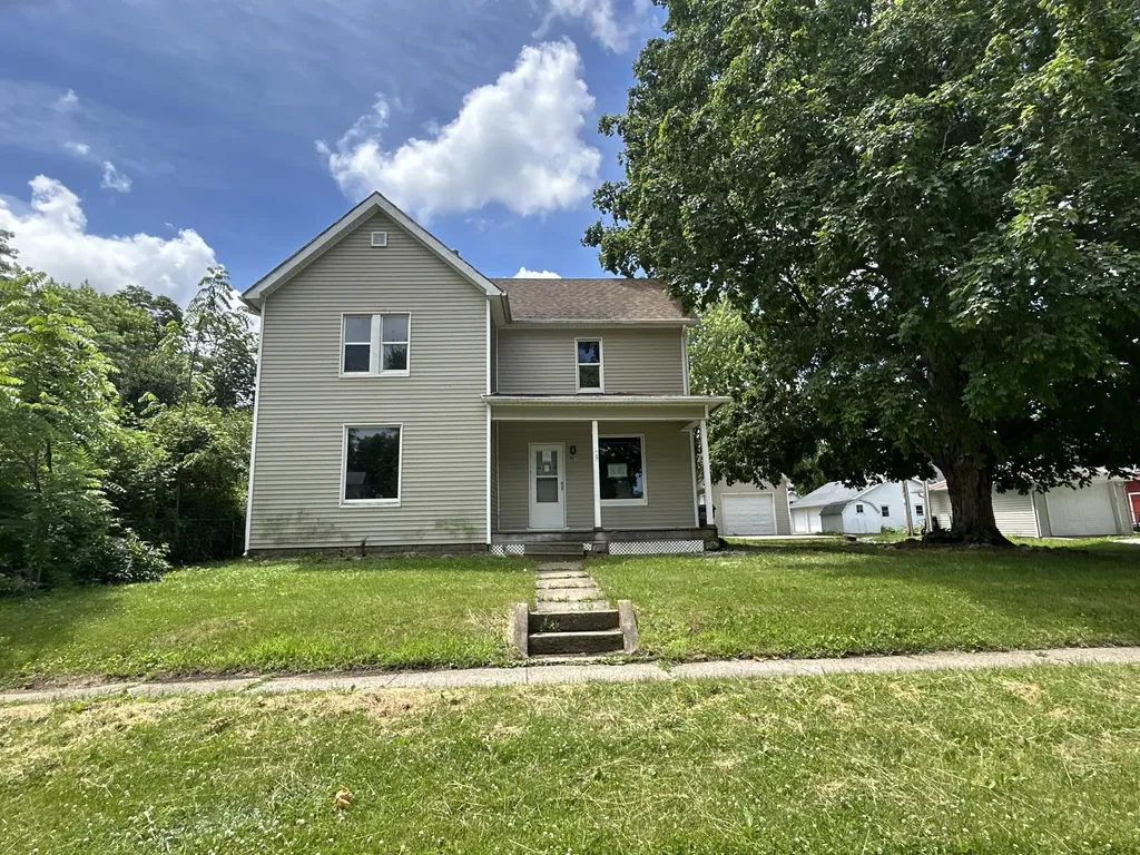 207 Jayne Street Lone Tree IA 52755
