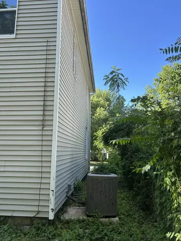 207 Jayne Street Lone Tree IA 52755