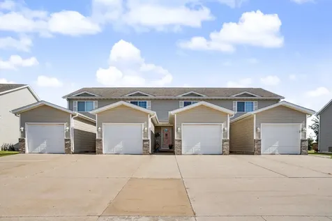 710 Prairie Meadow Drive Blue Grass IA 52726