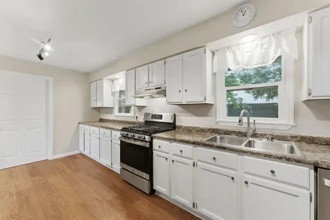 609 Townsend Wapello IA 52653