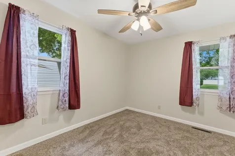 609 Townsend Wapello IA 52653