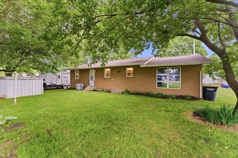 609 Townsend Wapello IA 52653