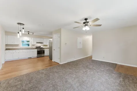 609 Townsend Wapello IA 52653