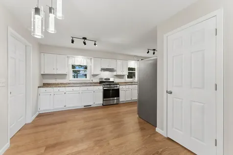 609 Townsend Wapello IA 52653