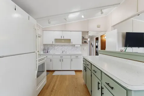 924 Fuller Street Muscatine IA 52761