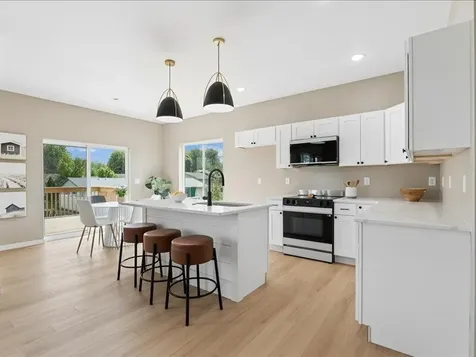 3112 Linden Lane Muscatine IA 52761