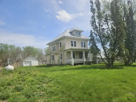 1905 260th Bennett IA 52721