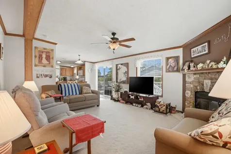 106 Washington Street Grandview IA 52752
