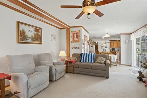 106 Washington Street Grandview IA 52752