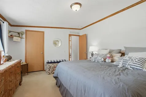 106 Washington Street Grandview IA 52752