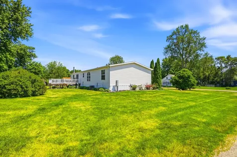 106 Washington Street Grandview IA 52752