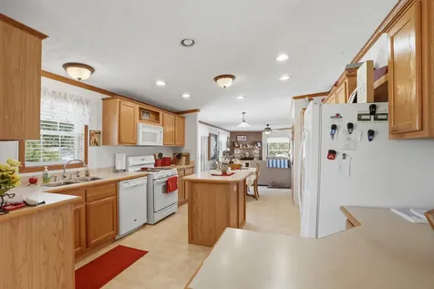 106 Washington Street Grandview IA 52752