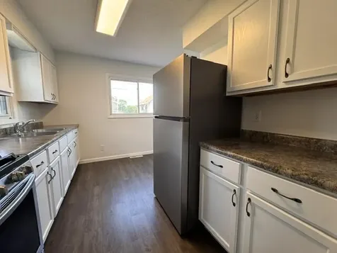 207 Roselawn Muscatine IA 52761