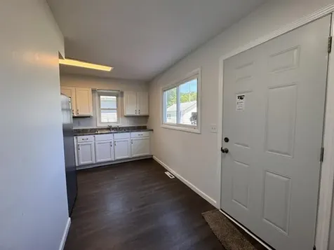 207 Roselawn Muscatine IA 52761