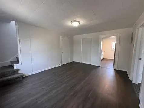 207 Roselawn Muscatine IA 52761