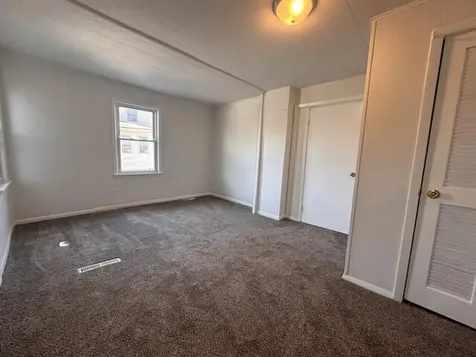 207 Roselawn Muscatine IA 52761