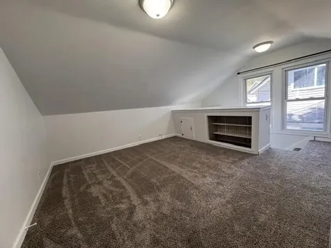 207 Roselawn Muscatine IA 52761